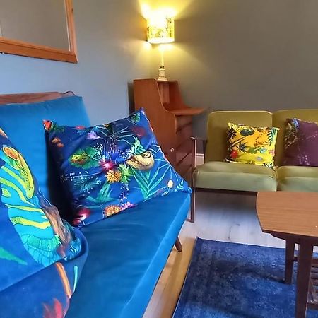 Peaceful Home From Home - Spacious 3 Bedroom House Accommodating 7 - Ideal For Families And Workers 게이츠헤드 외부 사진
